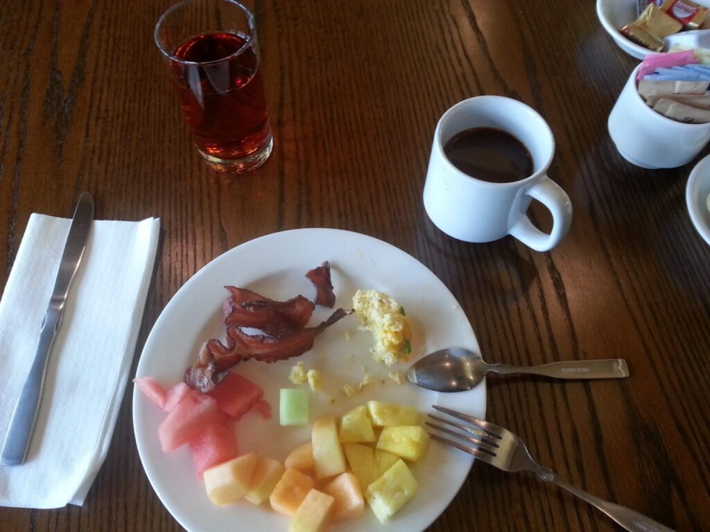 2014 07-03 Grand Denali Lodge breakfast