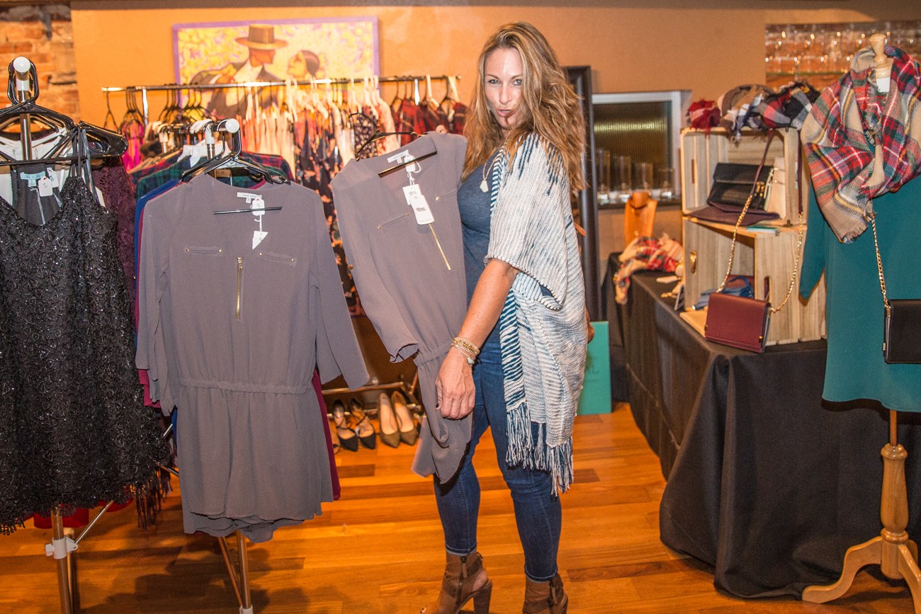 https://entrepreneursocialclub.com/wp-content/uploads/2016/11/2016-11-10-Holiday-Shopping-at-NOVA-535.jpg