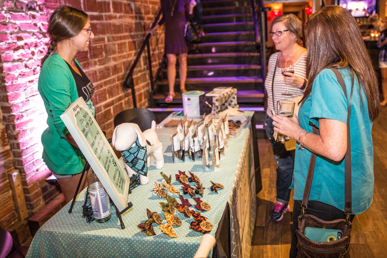 https://entrepreneursocialclub.com/wp-content/uploads/2016/11/2016-11-10-Holiday-Shopping-at-NOVA-535.jpg